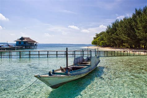 Kepulauan Karimunjawa Pesona Wisata Taman Laut Jelajah Wisata Alam