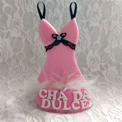 Topo de bolo chá de lingerie camisola em biscuit Elo