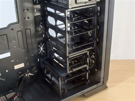 Aerocool Aero-1000 Review - A Closer Look - Inside | TechPowerUp