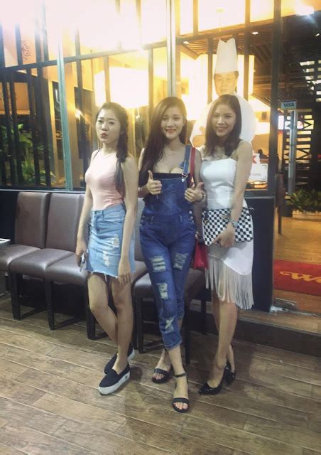 Hot Naked Vietnamese Girls With Big Boobs And Big Tits