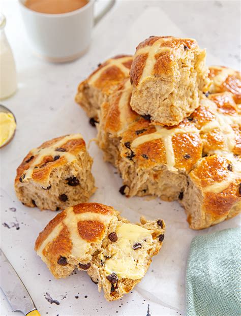 No Knead Hot Cross Buns Spicyicecream
