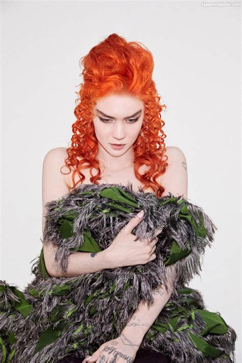 Grimes Nude The Fappening Photo 4735097 FappeningBook