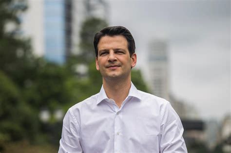 Eduardo Pimentel é eleito prefeito de Curitiba