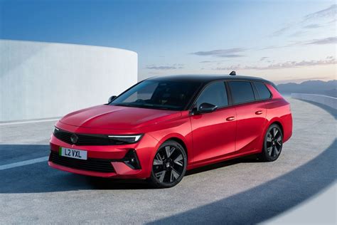 New Vauxhall Astra Electric to arrive with 258-mile range and estate ...