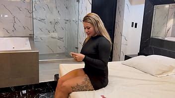 Horny Blonde Milf Cant Wait For Have Sex With Her Blind Tinder Date Karen Sleent Elurbano