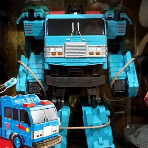 Promo Transformers Generations Gdo Voyager Class Protectobot Hot Spot Diskon Di Seller