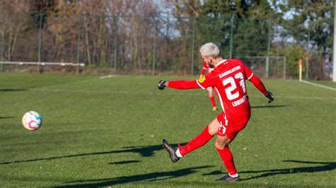 Lobinger Doppelpack FCK feiert klaren Testspiel Sieg gegen Rot Weiß Erfurt