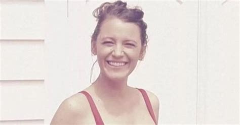 Blake Lively Shows Off Blossoming Bump In Tiny Bikini As She Hits Out At Paparazzi Daily Star