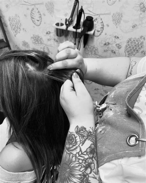 About Us - Honey Comb