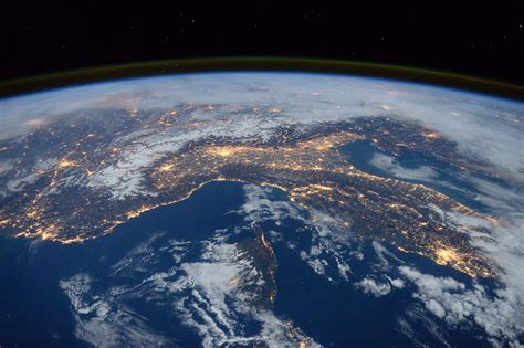 4K Earth Wallpapers - Top Free 4K Earth Backgrounds - WallpaperAccess
