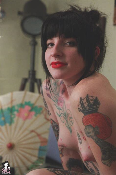 Forumophilia PORN FORUM Emo Tattoo Steampunk Beautiful Girls Piercing PicSet Page 39