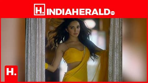Kiara Advani Hot In Transparent Saree Exposing Video And