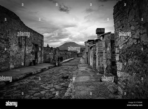 Ruins Of Pompeii Italy Stock Photo Alamy