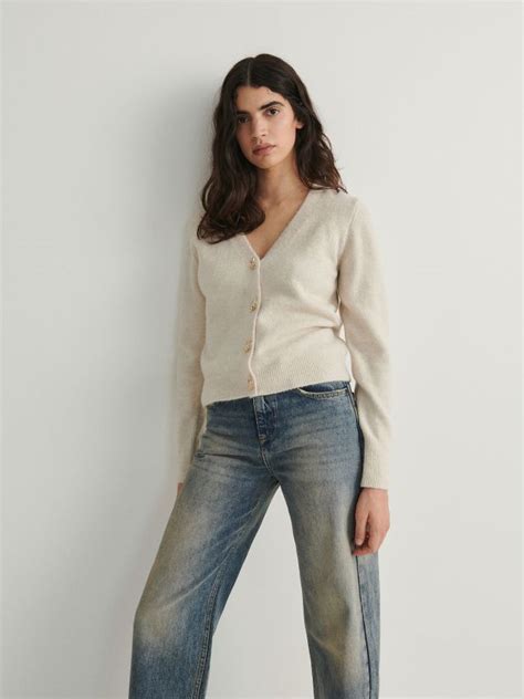 Cardigan Cu Nasturi Decorativi Culoare Nude RESERVED V M