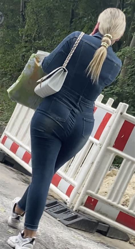 P Hot Blonde Russian Milf Tight Jeans Forum