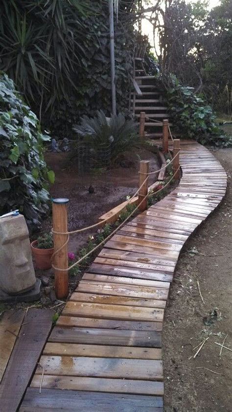 Pallet Wood Walkway For Your Garden 24 Gardenmagz Walkway