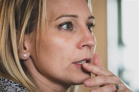 Premium Photo Close Up Of Mature Woman Looking Away