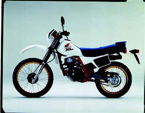 ホンダ Xl125r 1985 年 6月 日本バイク100年史アルバムの続きを見る Webオートバイ
