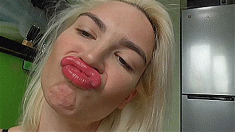 Smelly Lips Of The Blonde In The Cum Avi Milora Clips Sale