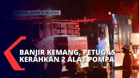 Hujan Deras Di Jakarta Luapan Kali Cipinang Rendam Permukiman Warga