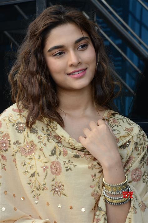 Actress Saiee Manjrekar Glam Stills From Major Movie Interview - Social