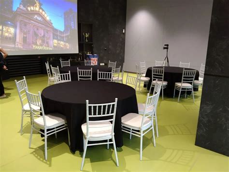 5ft Round Table With Cloth Black Four Legs Affair Event Furniture