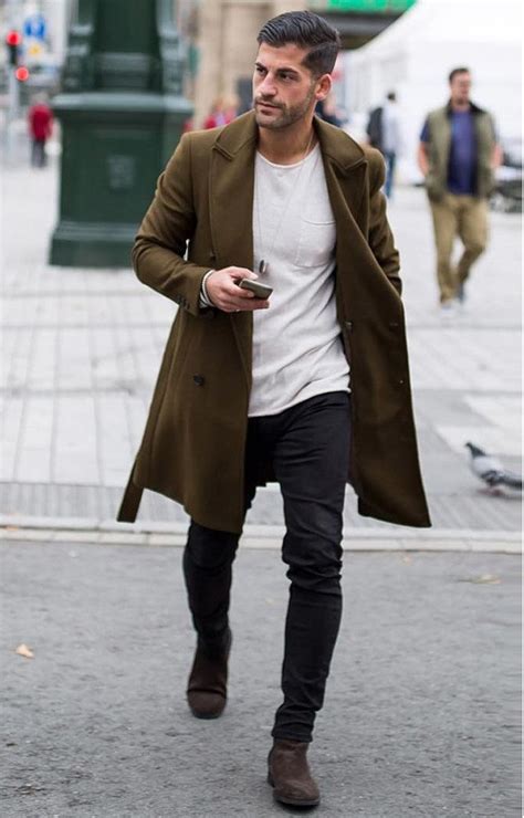Светлое мужское пальто с чем носить (75 фото)