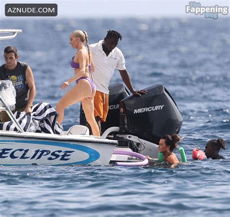 Erika Jayne Sexy Seen With Kyle Richards And Dorit Kemsley Showing Off Her Hot Bikini Body At