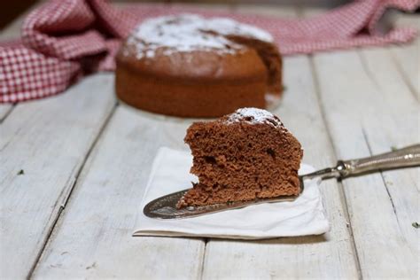 Torta Alta E Soffice Al Cioccolato Con Tutto Creando Si Impara