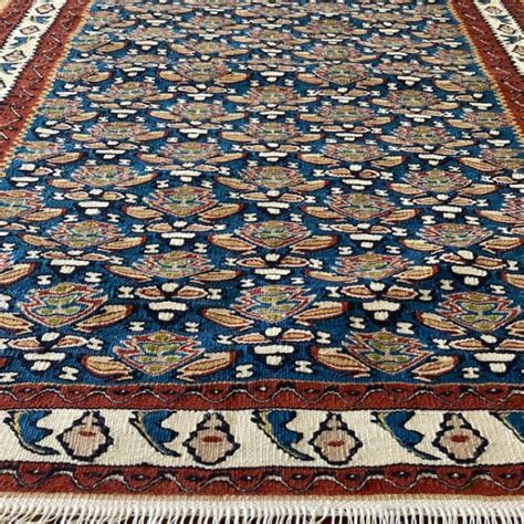 Kilim Seneh Sans M Daillon Vendu Le Laboratoire Du Tapis