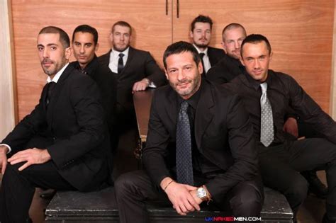 I CANT EVEN CHOOSE HOT DUDES In TWELVE FUCKS And A FUNERAL UK NAKED MEN Daily Squirt