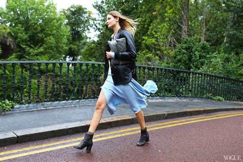 Những hot item của street style Tuần lễ thời trang London