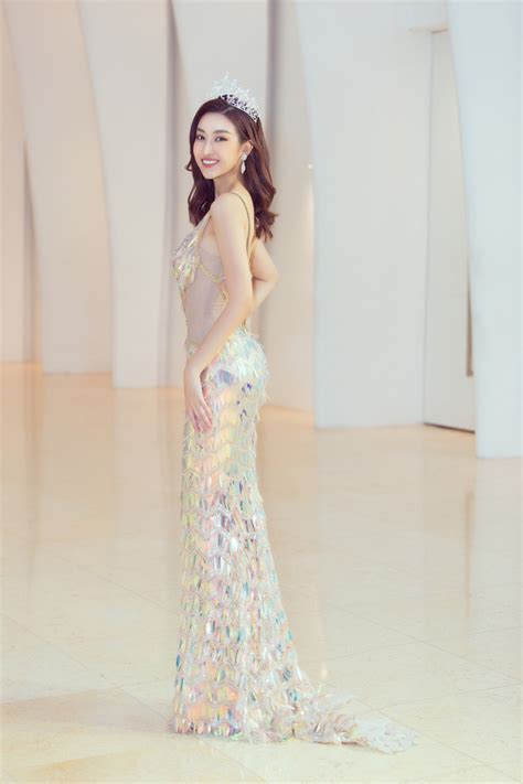 M Linh H A Th Nh N Ng Ti N C L Ng X M T V Y P V I Nude