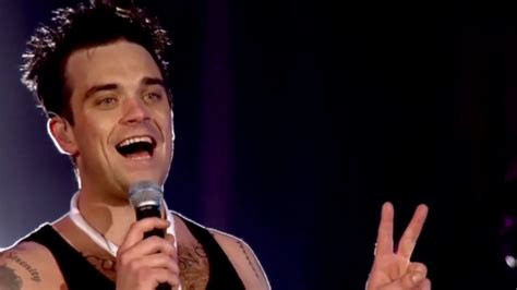 ROBBIE WILLIAMS LIVE AT KNEBWORTH 2003 YouTube