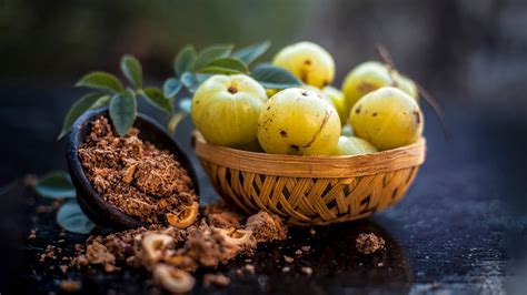 Амла-порошок: применение внутрь, для лица и волос. Свойства и ...