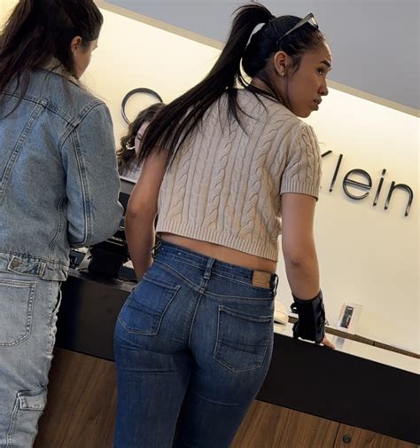 Nice Ass Stuffed Into Tight Jeans Oc Tight Jeans Forum