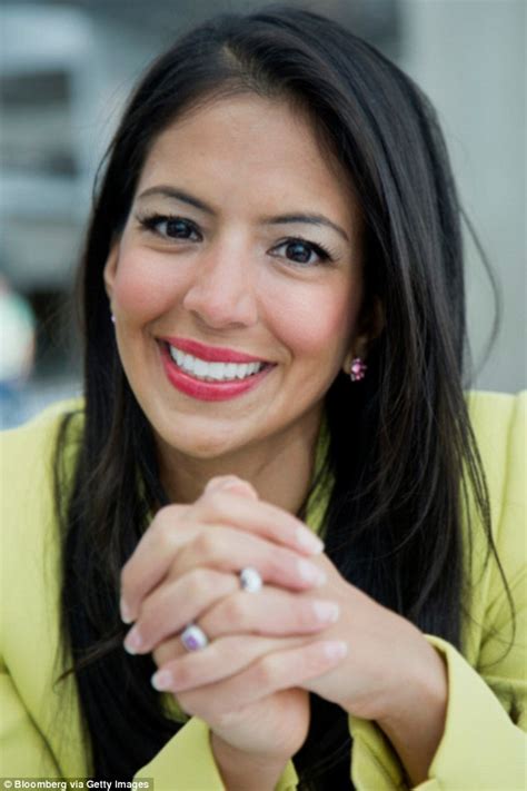 Hot Sexy Vani Hari Bikini Pics