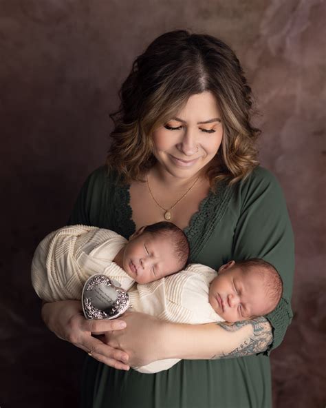 Early Warning Signs of Postpartum Depression for Akron Moms