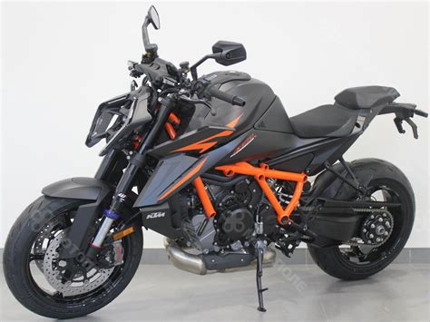 Купить новый KTM 1390 Super Duke R Evo инжектор 6 передач в Санкт Петербурге оранжевый naked