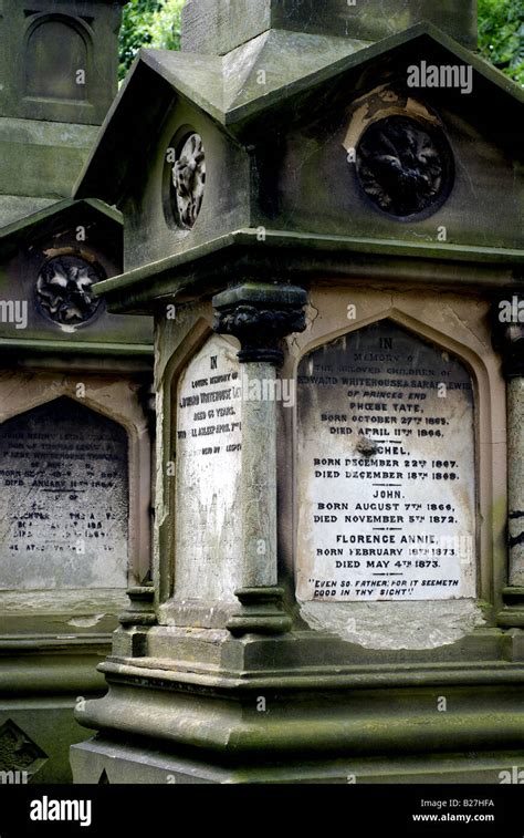 Victorian Gravestones In Christ Church Churchyard Coseley West