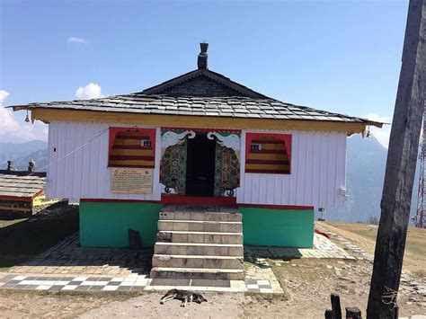 Bijli Mahadev Temple, Kullu | Trek to Bijli Mahadev - Holidify