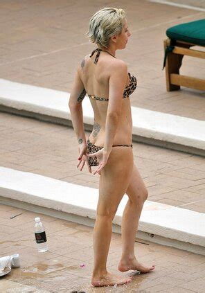 Lady Gaga Lady Gaga Topless Fmz Cd Frt N Q Wwgbv X Porn Pic