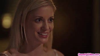 Une Belle Blonde Se Fait Baiser XVIDEOS