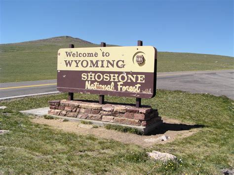 Montana/Wyoming Border on US 212 - July 14, 2003