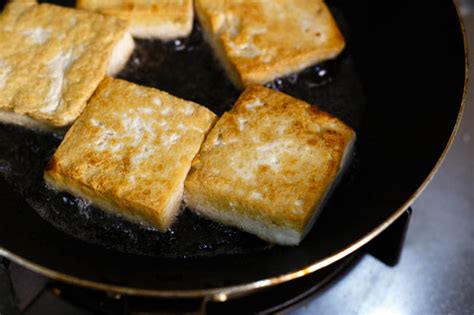 How to Pan Fry Tofu - China Sichuan Food
