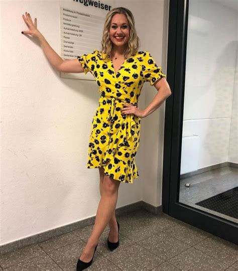 Ruth Moschner ist eine heiße MILF Scrolller