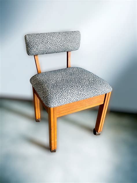 Singer Sewing Chair Upscale Mercantile