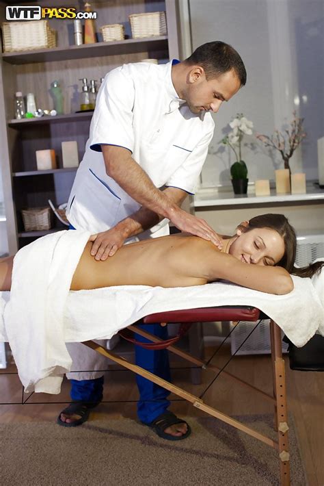 Hot Brunette Babe Foxy Di Fucked By Her Masseur Photos