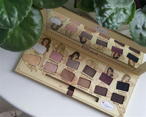 Steanmeemr The Balm Nude Tude Far Paleti
