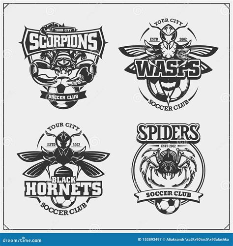 Wasp Hornet Mascot Vector Illustration 140761020